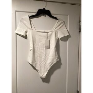 Aritzia Babaton Contour Squareneck Short Sleeve Bodysuit White XS 125748 NEW
